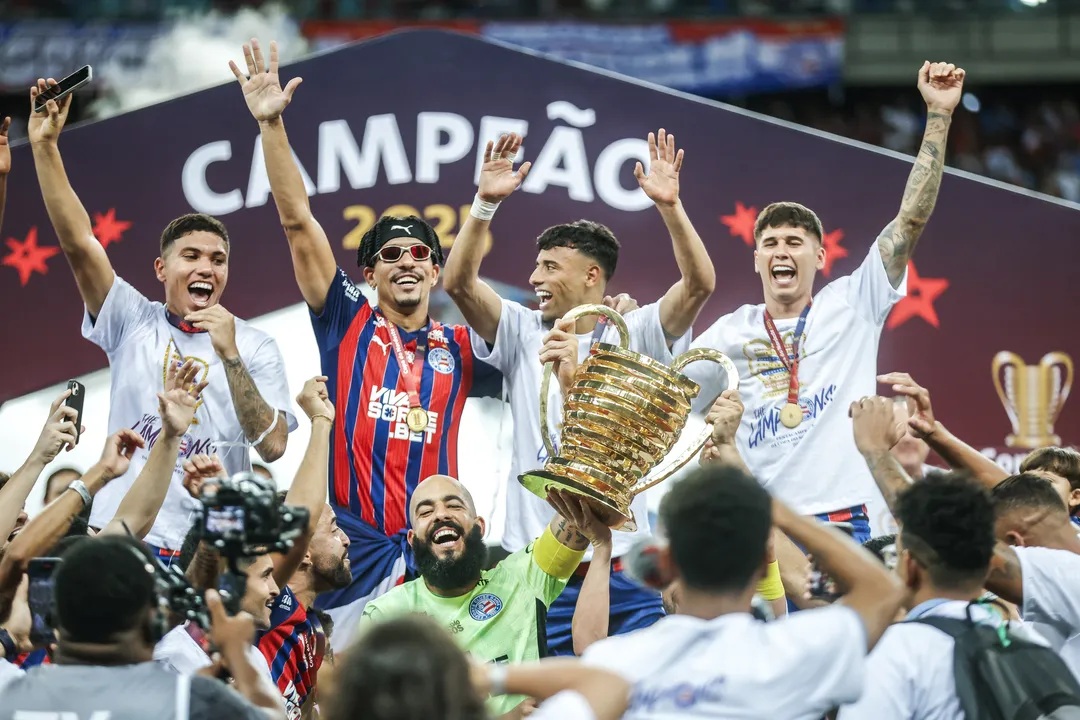 Bahia comemora a quinta taça de Nordestão - Foto: Rafael Rodrigues I EC Bahia