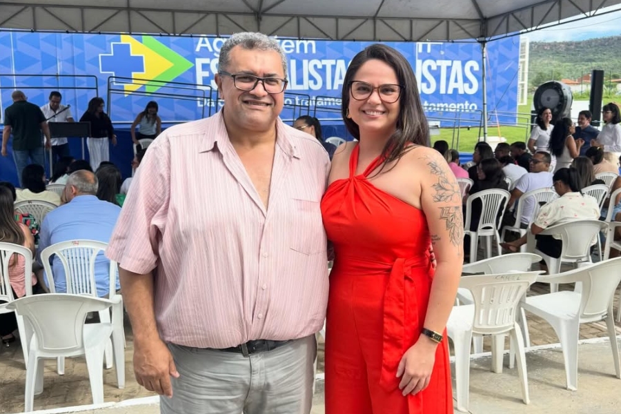 Presidente da Câmara  de Vereadores de Formosa do Rio Preto, Odília Naira e o Vice-prefeito Dr. Antônio