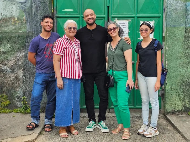 Josélia e família | Foto: Edilson Araújo/SEC Bahia