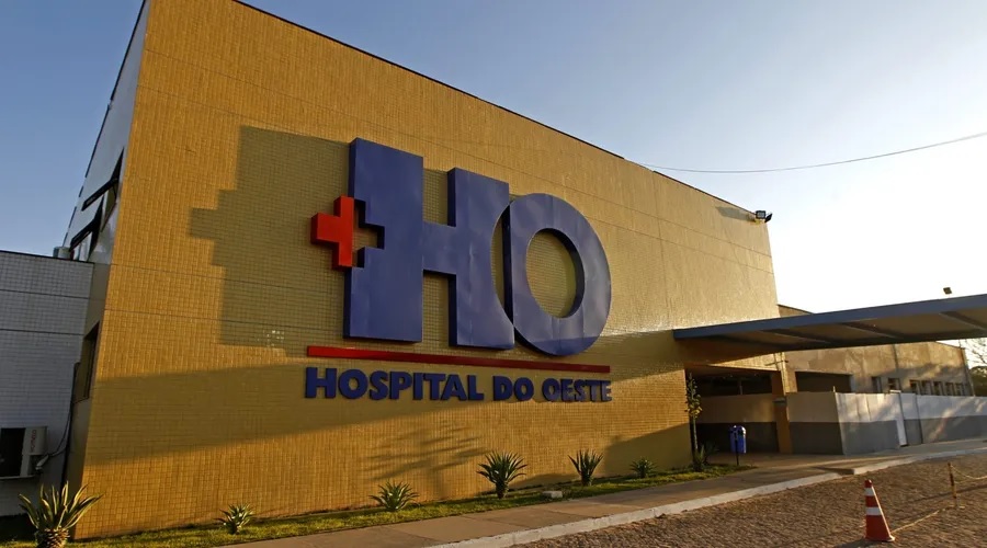 Vítima foi socorrida ao Hospital do Oeste | Foto: Divulgação / Sesab