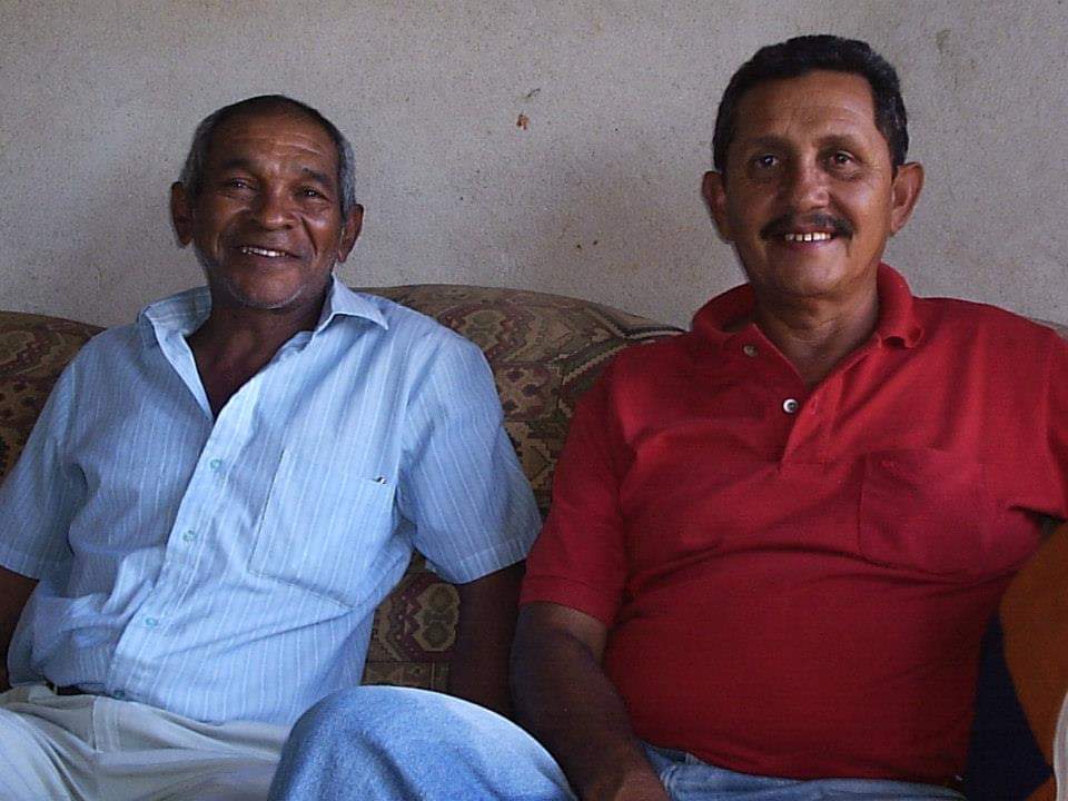 Alipinho Bagaço (Camisa branca)