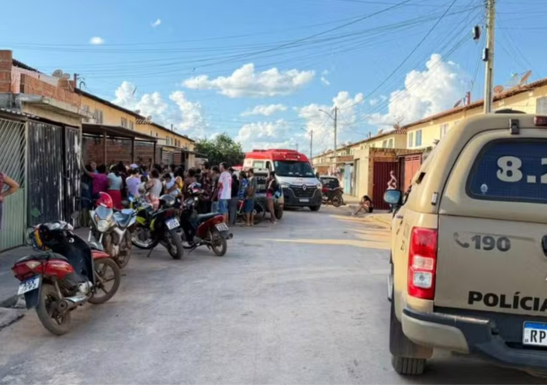 Adolescente de 15 anos é encontrada morta com marcas de facadas e queimaduras na BA — Foto: BlogBraga