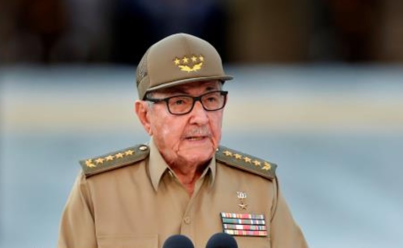 Raúl Castro Foto: EFE/Ernesto Mastrascusa / POOL